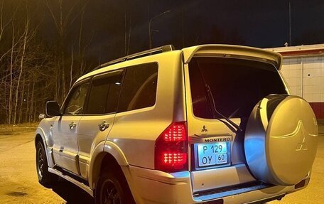 Mitsubishi Montero III, 2003 год, 540 000 рублей, 3 фотография