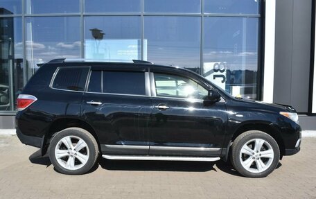 Toyota Highlander III, 2013 год, 1 857 000 рублей, 4 фотография
