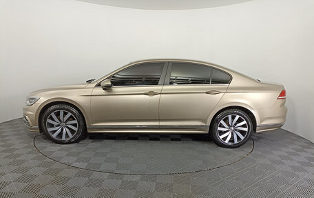 Volkswagen Passat B8 рестайлинг, 2016 год, 1 649 000 рублей, 10 фотография