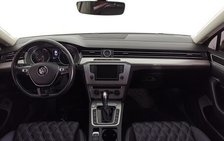 Volkswagen Passat B8 рестайлинг, 2016 год, 1 649 000 рублей, 17 фотография