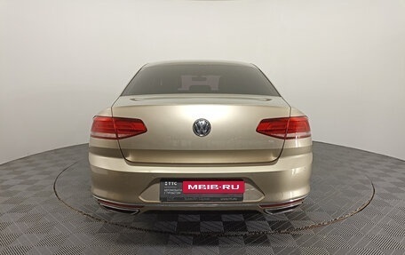 Volkswagen Passat B8 рестайлинг, 2016 год, 1 649 000 рублей, 7 фотография