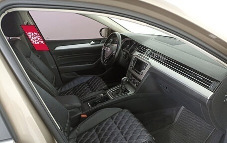 Volkswagen Passat B8 рестайлинг, 2016 год, 1 649 000 рублей, 13 фотография