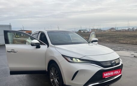 Toyota Harrier, 2020 год, 3 980 000 рублей, 3 фотография