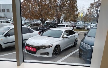 Honda Accord IX рестайлинг, 2018 год, 2 099 000 рублей, 6 фотография