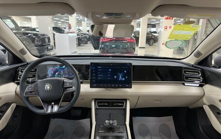 BYD Qin, 2024 год, 3 300 000 рублей, 9 фотография