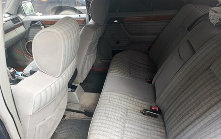 Mercedes-Benz E-Класс, 1992 год, 195 000 рублей, 22 фотография