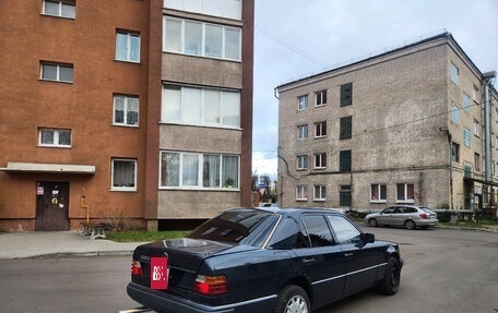 Mercedes-Benz E-Класс, 1992 год, 195 000 рублей, 8 фотография