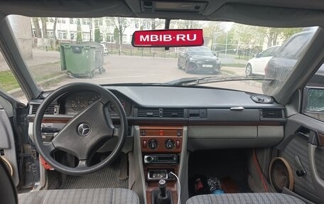 Mercedes-Benz E-Класс, 1992 год, 195 000 рублей, 21 фотография
