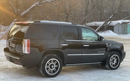 Cadillac Escalade III, 2008 год, 1 800 000 рублей, 4 фотография