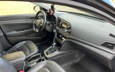Hyundai Elantra VI рестайлинг, 2016 год, 1 290 000 рублей, 11 фотография