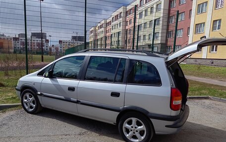 Opel Zafira A рестайлинг, 2002 год, 525 000 рублей, 2 фотография