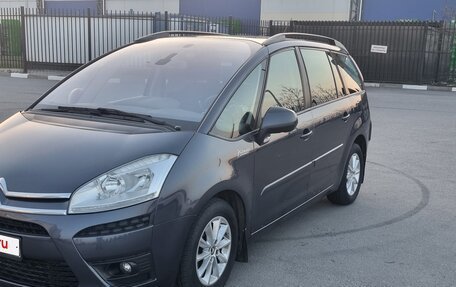 Citroen C4 Picasso II рестайлинг, 2010 год, 750 000 рублей, 1 фотография
