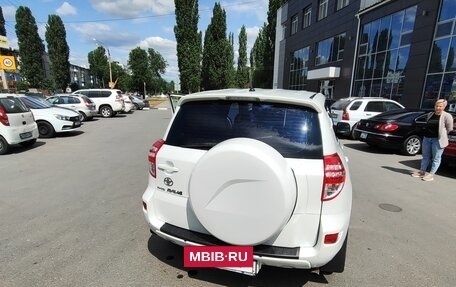 Toyota RAV4, 2011 год, 1 550 000 рублей, 2 фотография