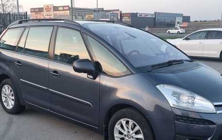 Citroen C4 Picasso II рестайлинг, 2010 год, 750 000 рублей, 2 фотография