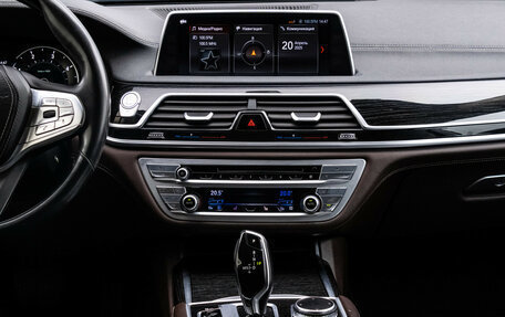 BMW 7 серия, 2018 год, 3 399 000 рублей, 15 фотография
