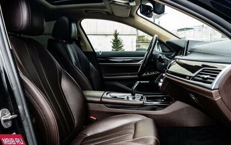 BMW 7 серия, 2018 год, 3 399 000 рублей, 18 фотография
