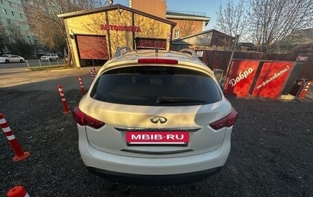 Infiniti FX II, 2009 год, 1 670 000 рублей, 4 фотография