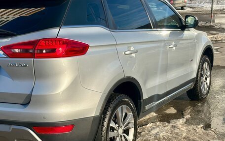 Geely Atlas I, 2018 год, 1 650 000 рублей, 10 фотография