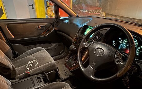 Toyota Harrier, 1999 год, 750 000 рублей, 6 фотография