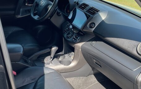 Toyota RAV4, 2011 год, 1 690 000 рублей, 1 фотография
