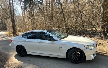 BMW 5 серия, 2011 год, 1 860 000 рублей, 3 фотография
