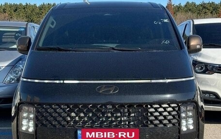 Hyundai Staria, 2024 год, 5 198 333 рублей, 2 фотография
