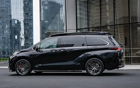 Toyota Sienna, 2024 год, 5 600 005 рублей, 7 фотография