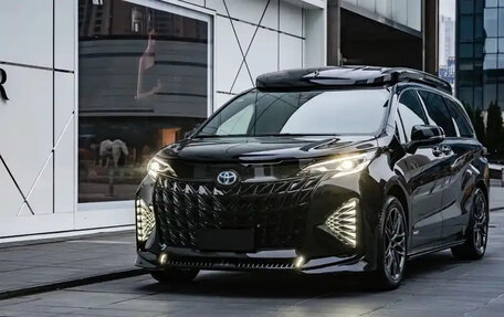 Toyota Sienna, 2024 год, 5 600 005 рублей, 2 фотография