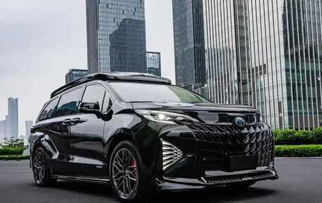 Toyota Sienna, 2024 год, 5 600 005 рублей, 4 фотография