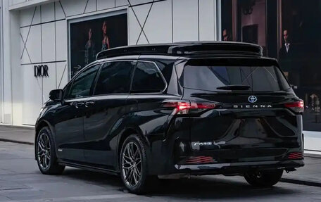 Toyota Sienna, 2024 год, 5 600 005 рублей, 6 фотография