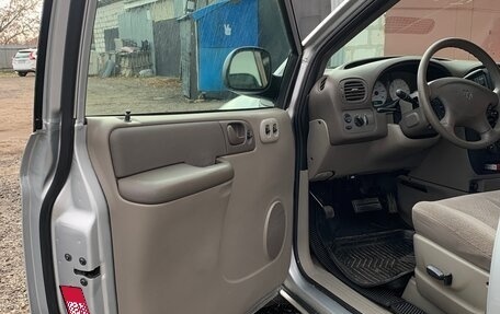 Dodge Caravan IV, 2003 год, 750 000 рублей, 20 фотография