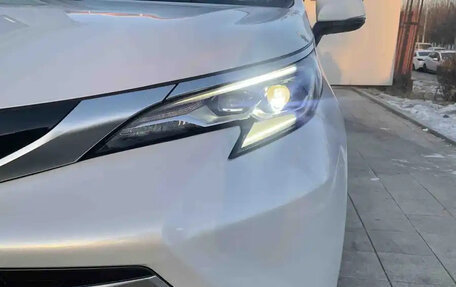 Toyota Sienna, 2022 год, 3 390 005 рублей, 4 фотография