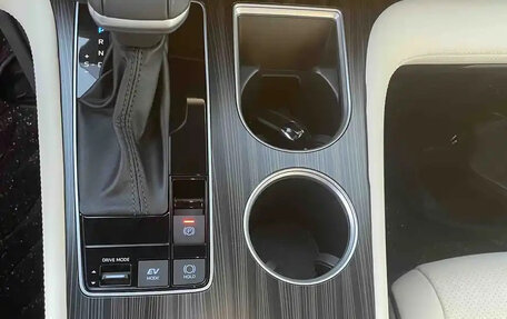 Toyota Sienna, 2022 год, 3 390 005 рублей, 18 фотография