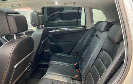 Volkswagen Tiguan II, 2019 год, 3 450 000 рублей, 12 фотография