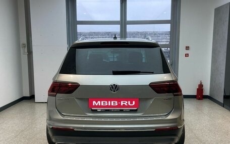 Volkswagen Tiguan II, 2019 год, 3 450 000 рублей, 5 фотография