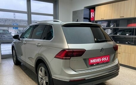 Volkswagen Tiguan II, 2019 год, 3 450 000 рублей, 6 фотография