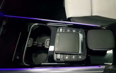 Mercedes-Benz GLA, 2021 год, 3 250 000 рублей, 13 фотография