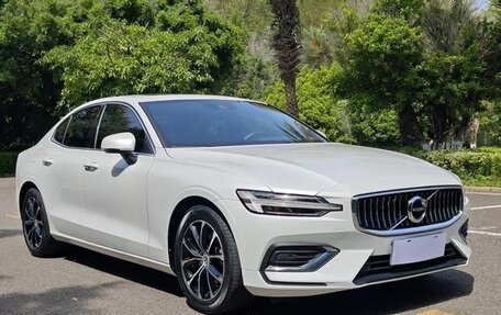 Volvo S60 III, 2021 год, 2 472 000 рублей, 2 фотография