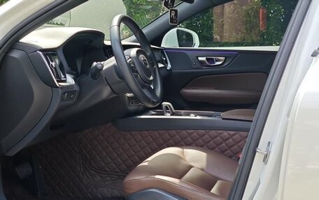 Volvo S60 III, 2021 год, 2 472 000 рублей, 9 фотография