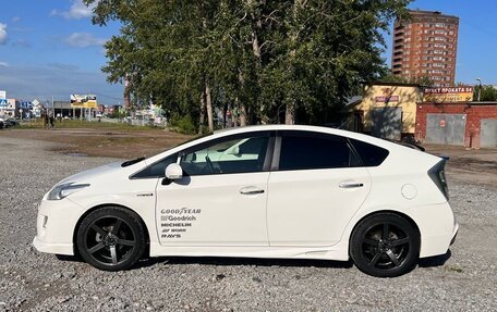Toyota Prius, 2011 год, 1 200 000 рублей, 8 фотография