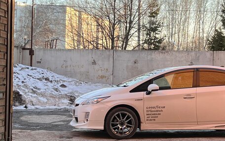 Toyota Prius, 2011 год, 1 200 000 рублей, 9 фотография