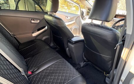 Toyota Prius, 2011 год, 1 200 000 рублей, 22 фотография