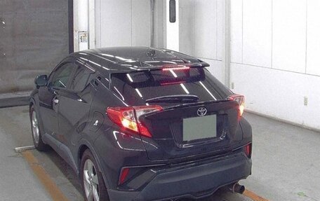Toyota C-HR I рестайлинг, 2017 год, 1 300 000 рублей, 3 фотография
