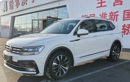 Volkswagen Tiguan II, 2021 год, 2 680 000 рублей, 1 фотография