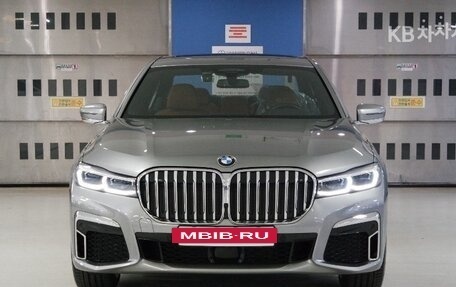 BMW 7 серия, 2021 год, 5 700 000 рублей, 2 фотография