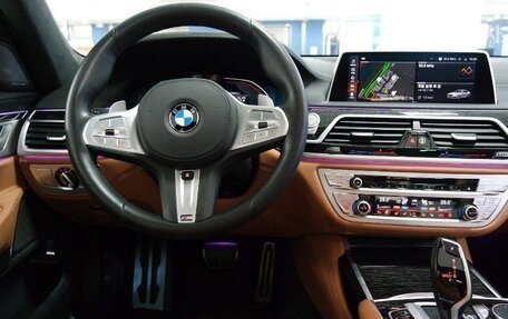 BMW 7 серия, 2021 год, 5 700 000 рублей, 19 фотография