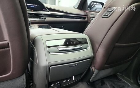 Cadillac Escalade V, 2023 год, 16 000 000 рублей, 14 фотография