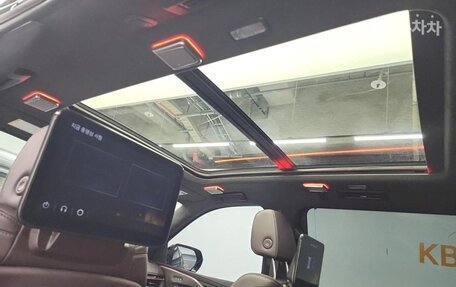 Cadillac Escalade V, 2023 год, 16 000 000 рублей, 13 фотография