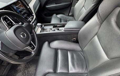 Volvo XC60 II, 2021 год, 4 200 000 рублей, 9 фотография