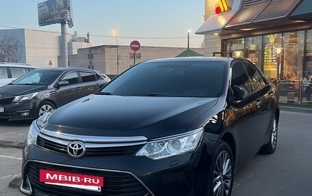 Toyota Camry, 2016 год, 2 250 000 рублей, 2 фотография